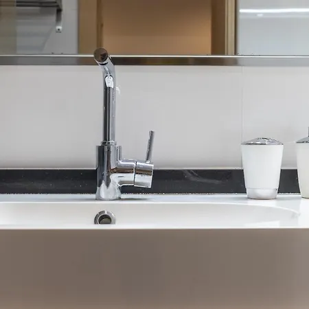 New! Lovely 3-bedroom Loft In Apartament