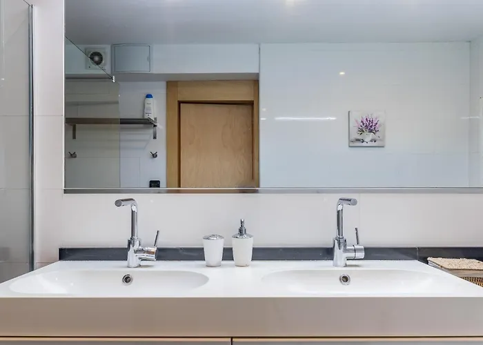 New! Lovely 3-bedroom Loft In