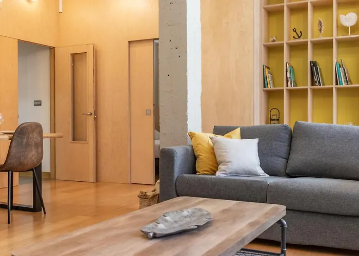 New! Lovely 3-bedroom Loft In