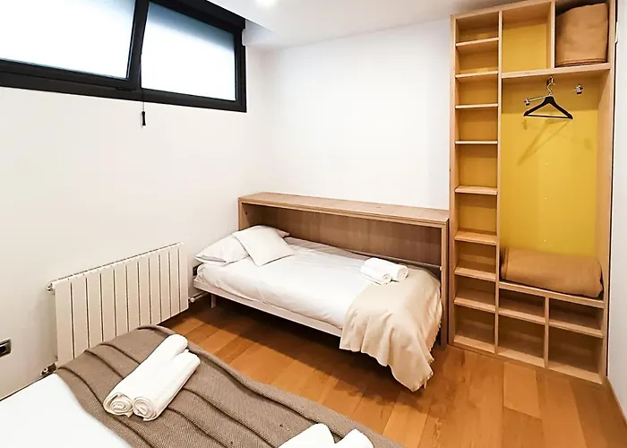 New! Lovely 3-bedroom Loft In