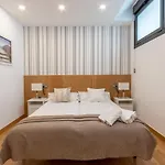 New! Lovely 3-bedroom Loft In Apartamento Bilbau