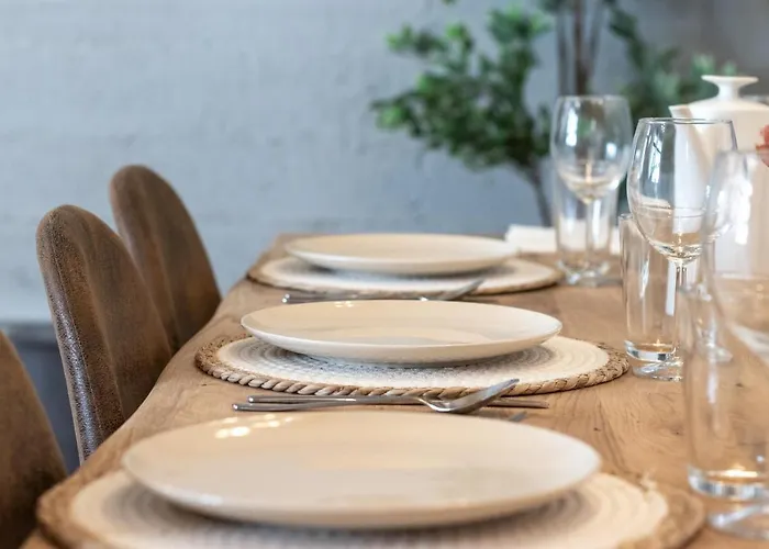 New! Lovely 3-bedroom Loft In Apartamento Bilbau